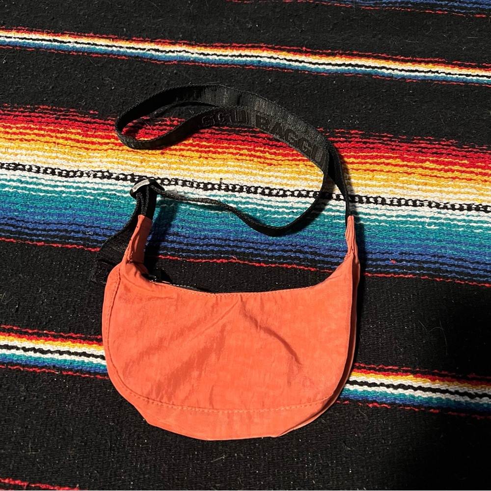 BAGGU UO Exclusive Mini Nylon Crescent Bag - Baked Apple